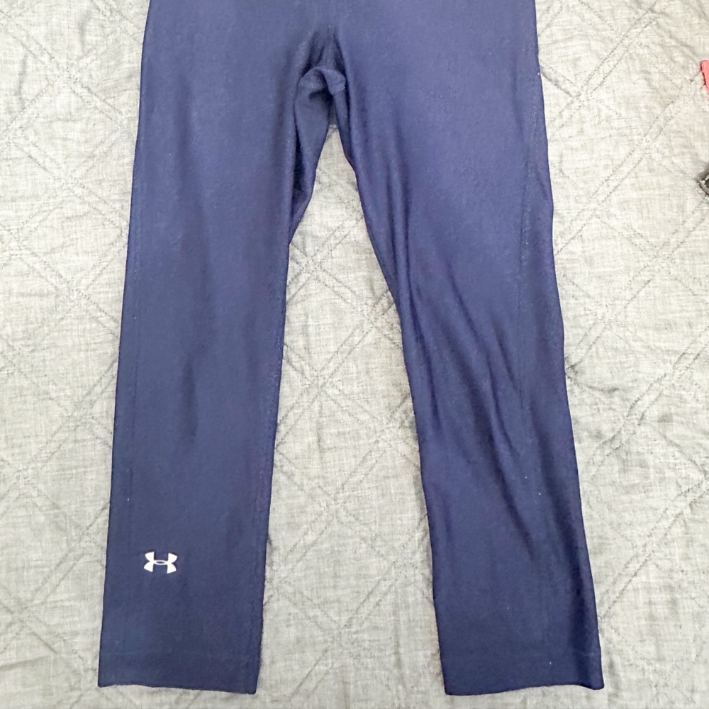 Under Armor compression leggings size small